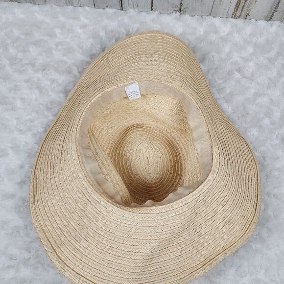 Elegant Cream Sun Hat with Beaded Detail - Picture 6 of 12